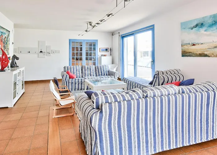 Ferienhaus Maison Pour 11 - Piscine - *