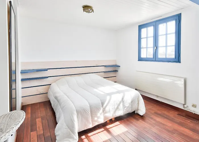 Ferienhaus Maison Pour 11 - Piscine - *