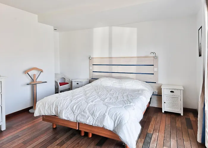 Ferienhaus Maison Pour 11 - Piscine -