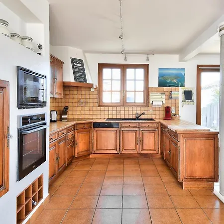 Maison 11 Pers Avec Piscine & Bbq, Centre A 650 M Noirmoutier-en-l'Ile