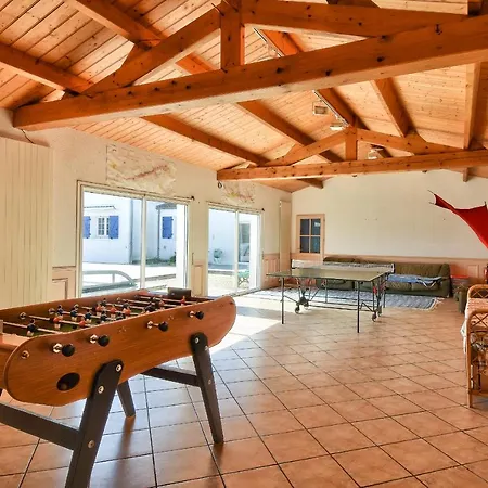 Maison 11 Pers Avec Piscine & Bbq, Centre A 650 M *
