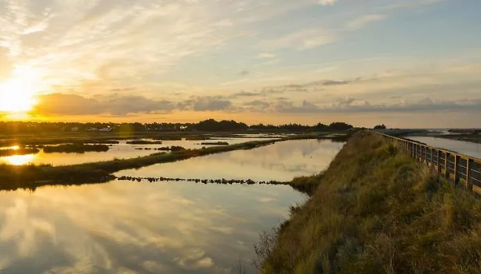 Holiday home Maison Pour 11 - Piscine - Noirmoutier-en-l'Ile