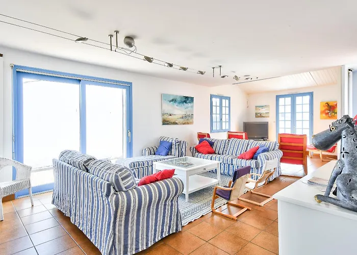 Maison Pour 11 - Piscine - *